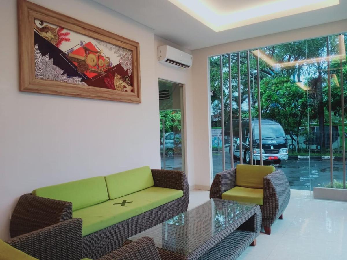 Oyo 90102 Edotel Hotel By Dbest Hospitality Bandung Esterno foto